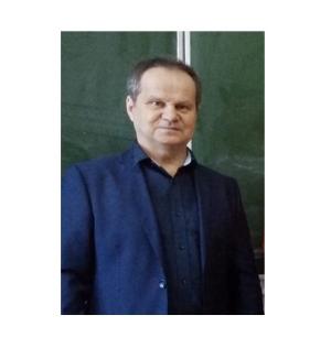 Сегодня свой День рождения отмечает главный редактор газеты "Чолман" Игорь Иванович Губаев!