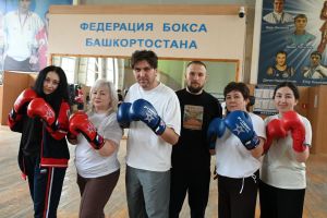 Представители СМИ – на эксклюзивном мастер-классе по боксу