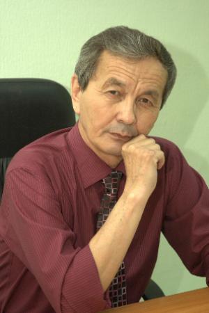  Бөгөн Хәйҙәр Ниғәмәт улы Тапаҡов тыуған көнөн билдәләй! 