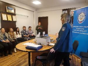 Сотрудники налоговой инспекции сегодня в ГУП РБ Издательский дом "Республика Башкортостан " ведут приём, консультируют и отвечают на интересующие вопросы.