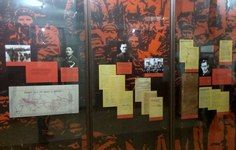 ВОЗЛОЖЕНИЕ ЦВЕТОВ К БЮСТУ Ш.А. ХУДАЙБЕРДИНА